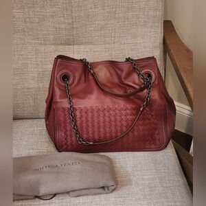 $2850 Brand New 100% Auth Bottega Veneta Intrecciato Women Burgundy Leather Tote
